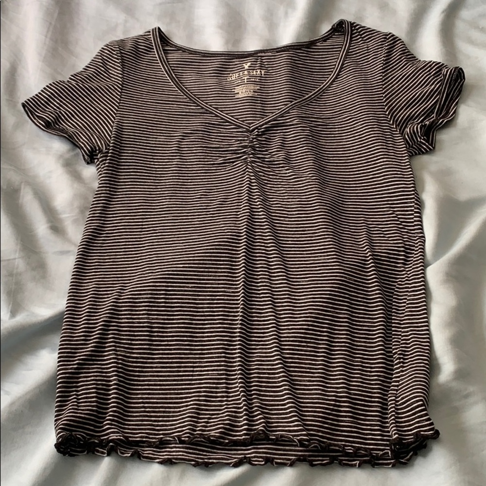 American eagle short sleeve shirt